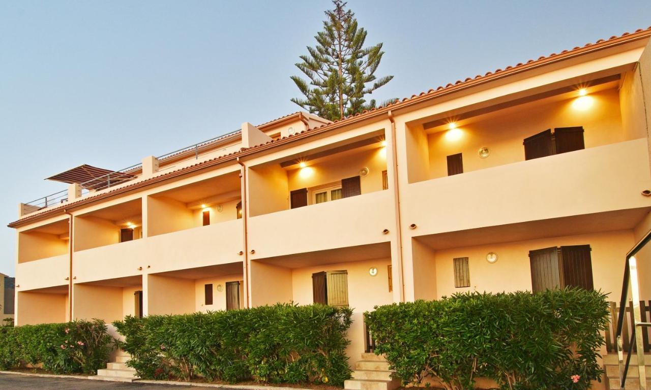 Hotel Tettola Saint-Florent  Eksteriør billede