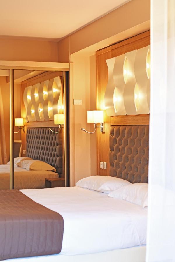 Hotel Tettola Saint-Florent  Eksteriør billede