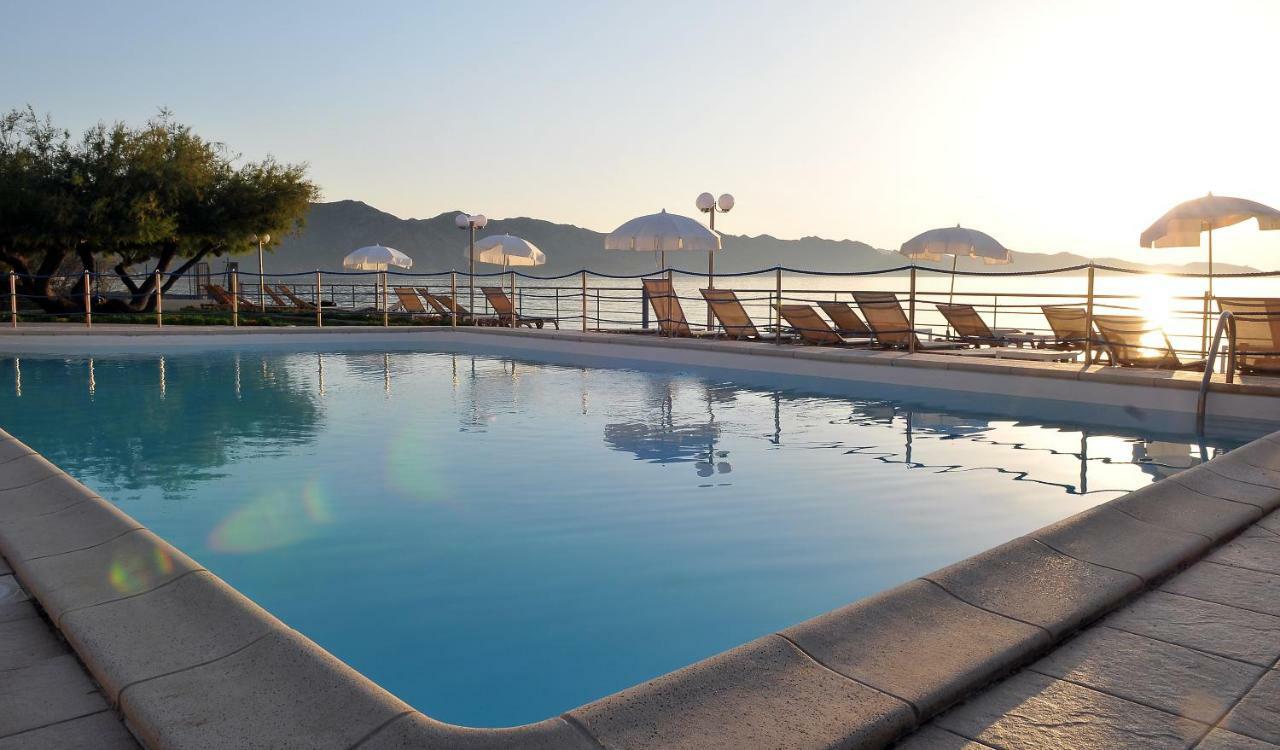 Hotel Tettola Saint-Florent  Eksteriør billede