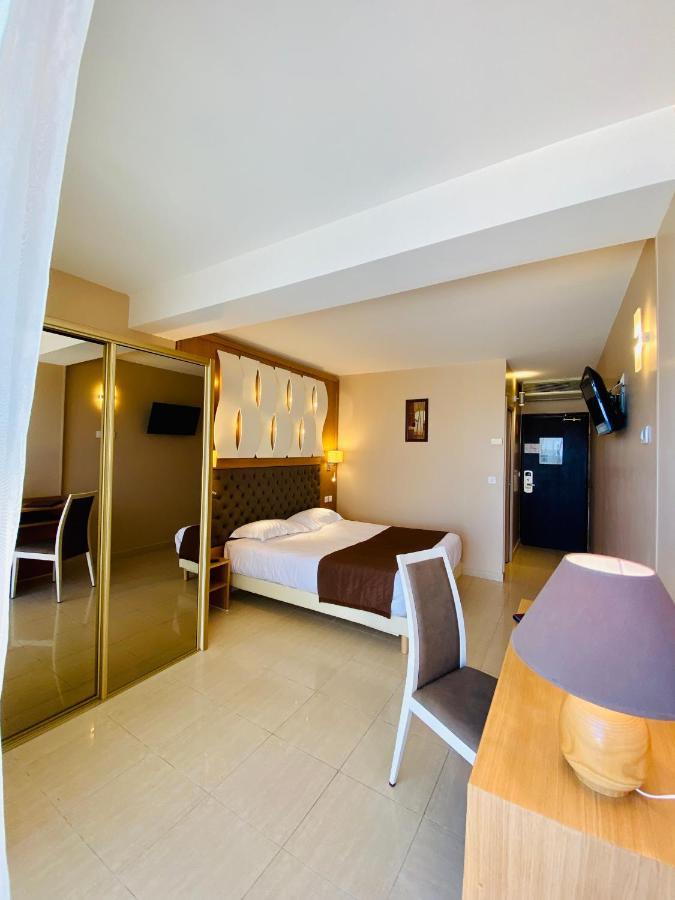 Hotel Tettola Saint-Florent  Eksteriør billede